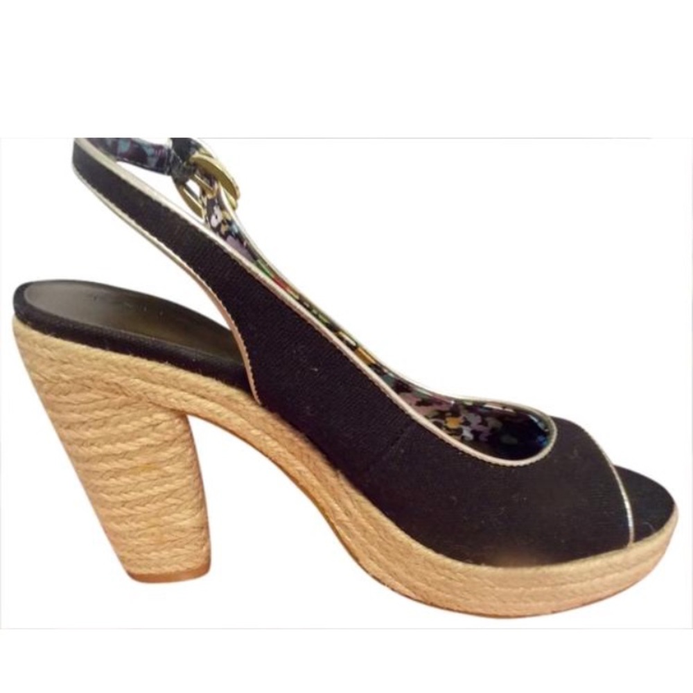Tahari shoes